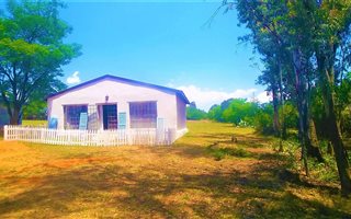 2 Bedroom House in Farmall