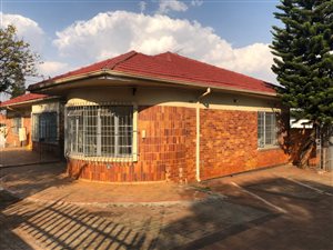 3 Bed House in Cyrildene