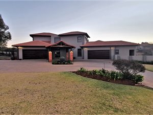 5 Bed House in Mooikloof Heights