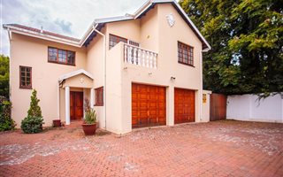 4 Bedroom House in Baileys Muckleneuk