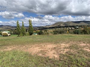 1100 m² Land available in Clarens