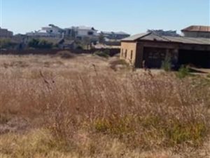 8584 m² Land available in Mooikloof Heights
