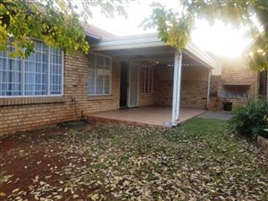 2 Bed Townhouse in Hennopspark