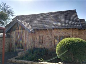 3 Bed Townhouse in Noordheuwel