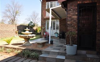 3 Bedroom Townhouse in Randpark Ridge