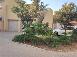 2 Bed Townhouse in Willow Park Manor