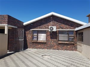 4 Bed House in Crawford