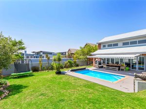 4 Bed House in Helderfontein Estate