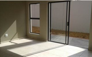 3 Bedroom Townhouse in Summerset