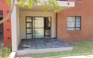 1 Bedroom Apartment in Jackal Creek Golf Estate