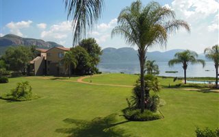 2 Bedroom House in Broederstroom