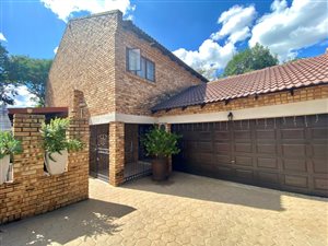 2 Bed House in Highveld