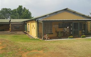 2.1 ha Farm in Theoville