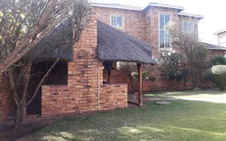 3 Bedroom Cluster in Kyalami Hills