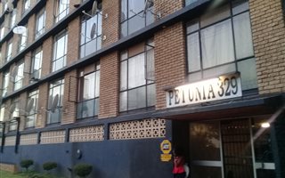 1.5 Bedroom Apartment in Sunnyside