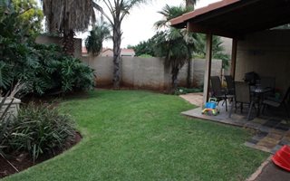 3 Bedroom Townhouse in Eldoraigne