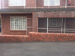2 Bed House in Prestbury