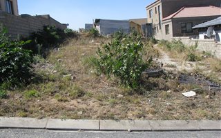 555 m² Land available in Kamagugu