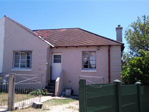 3 Bed House in Kensington