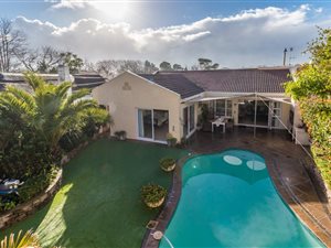 3 Bed House in Constantia