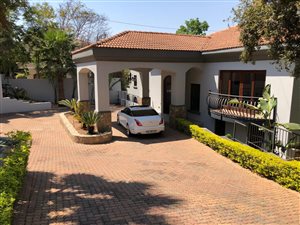 5 Bed House in Waterkloof Ridge