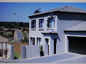 3 Bed Duplex in Raslouw