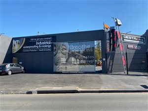 300 m² Commercial space in Woodmead