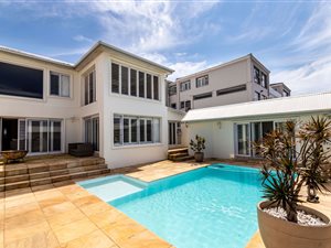 6 Bed House in Vincent Heights