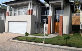 3 Bedroom Townhouse in Somerset Park