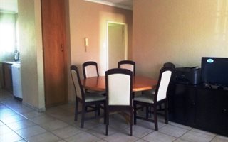 2 Bedroom Simplex in Clubview