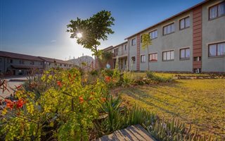 2 Bedroom Apartment in Karino