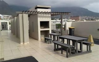 1 Bedroom Apartment in Zonnebloem