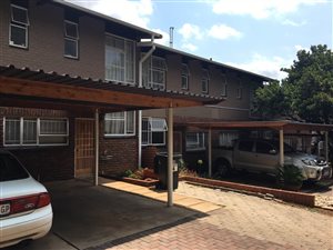2 Bed Townhouse in Clubview
