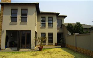 3 Bedroom House in Midlands Estate