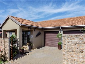 3 Bedroom Simplex in Albemarle
