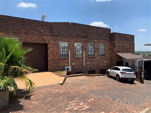 1250 m² Industrial space in Strydompark