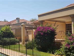 4 Bed House in Parkview