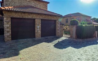 3 Bedroom Townhouse in North Riding