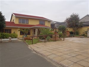 5 Bed House in Amanzimtoti