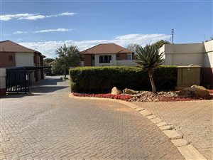 2 Bed Apartment in Pretorius Park