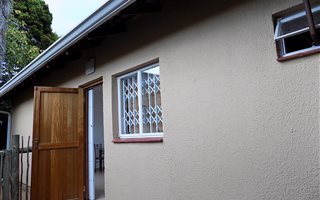 1 Bedroom House in Bromhof