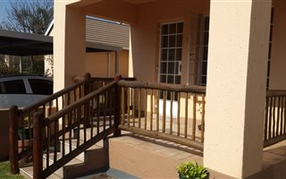 1 Bedroom Apartment in Edenglen