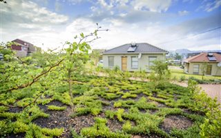324 m² Land available in Karino