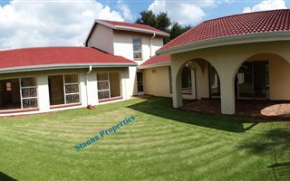 4 Bedroom House in Sunward Park