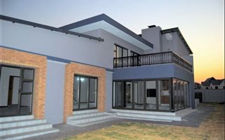 4 Bedroom House in Midstream Estate