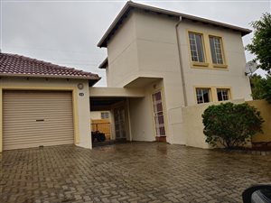 2 Bed Townhouse in Kosmosdal
