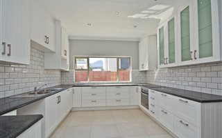 4 Bedroom House in Constantia