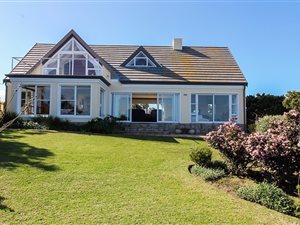 3 Bed House in Pezula Golf Estate