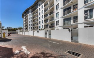 2 Bedroom Apartment in Riviera