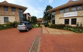 472 m² Office Space in La Lucia
